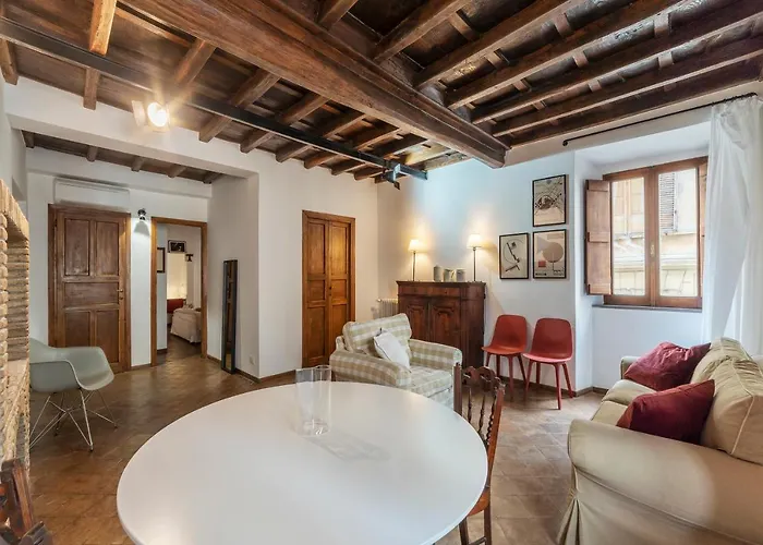 Guesthost - Colosseo & Fori Imperiali Wooden Flat Apartamento *