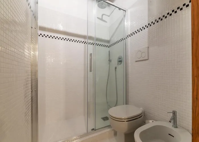 Guesthost - Colosseo & Fori Imperiali Wooden Flat Apartamento